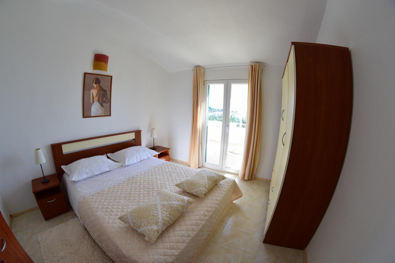 Apartment Ivica Мали Дървеник Екстериор снимка